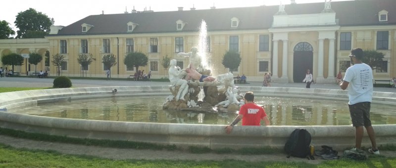 Zde mi schází slova / No word here